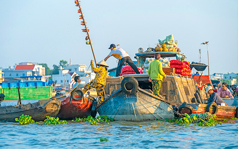 Cai Bei floating market